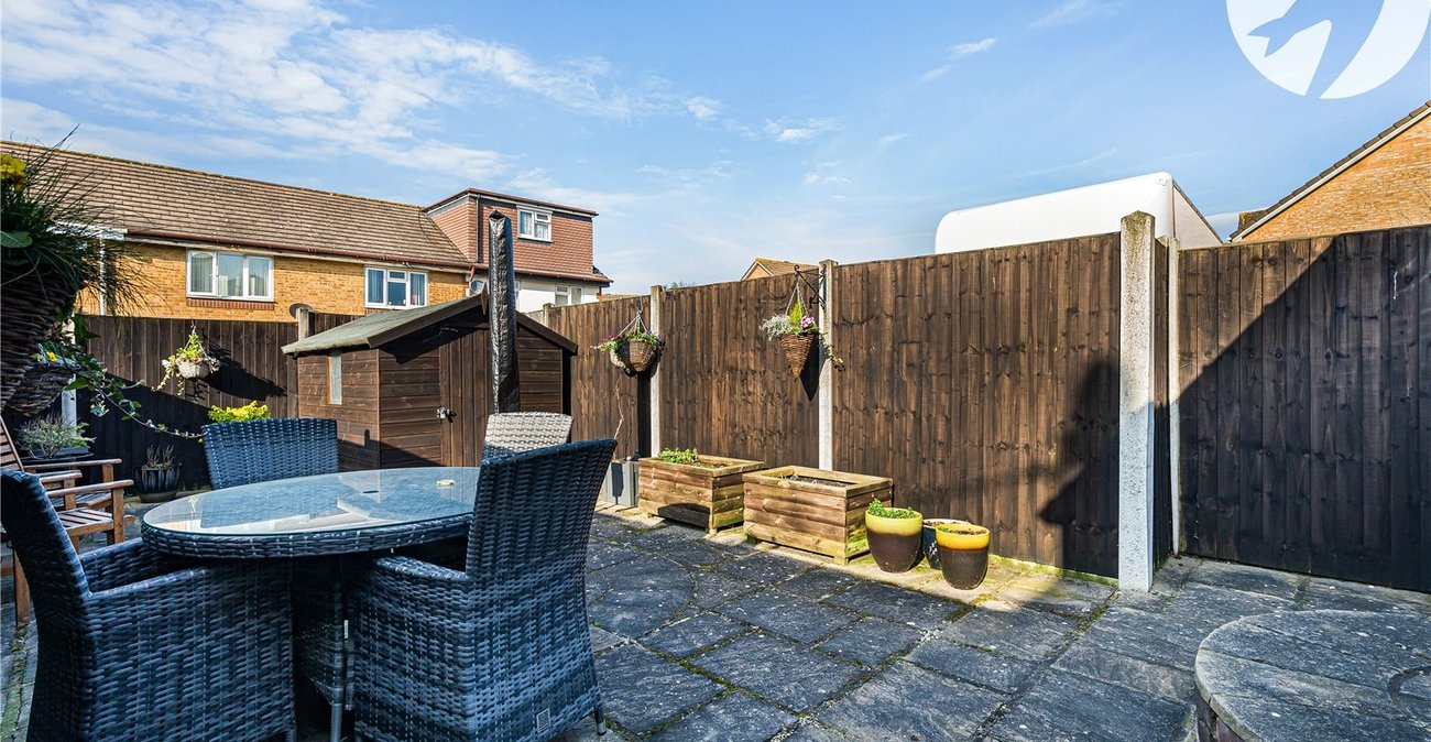 2 bedroom house for sale in Dartford | Robinson Jackson