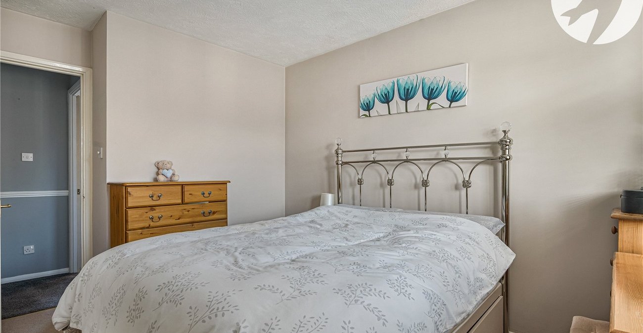 2 bedroom house for sale in Dartford | Robinson Jackson