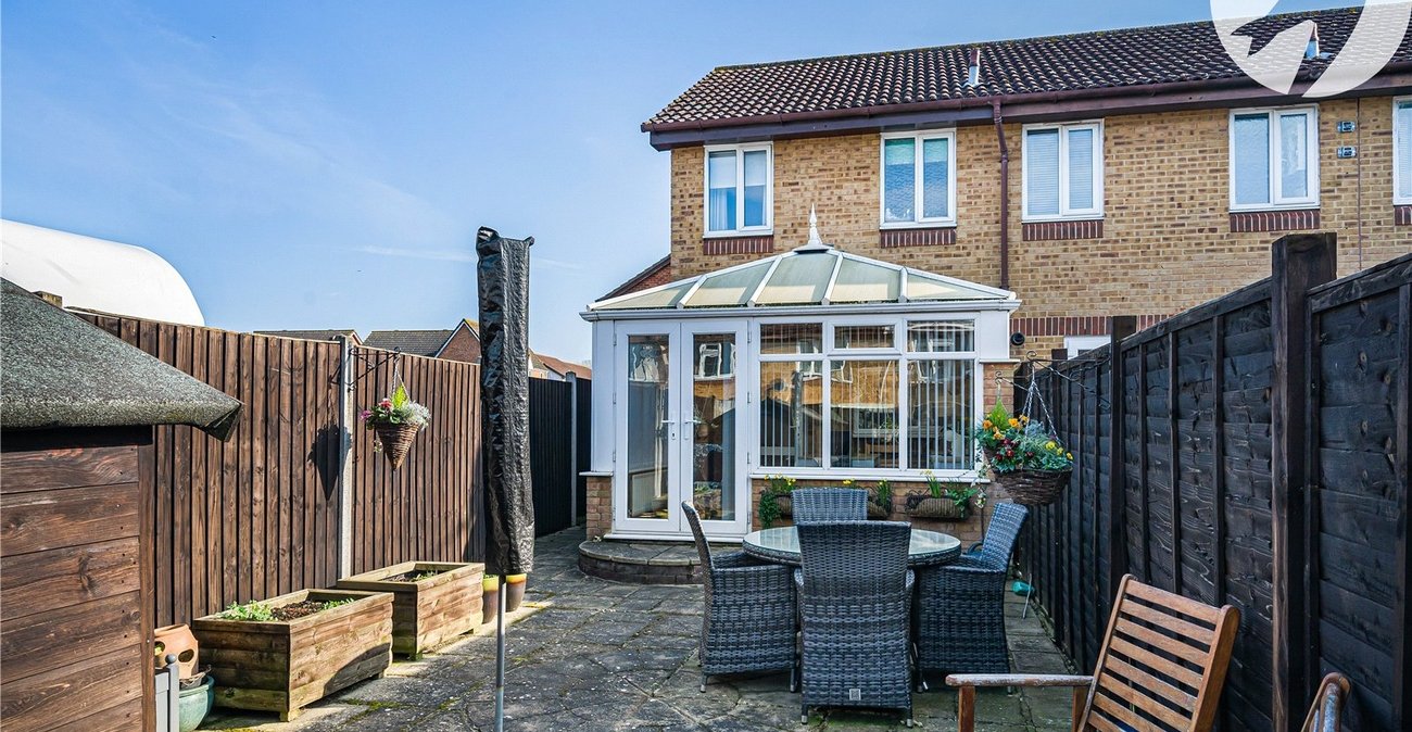 2 bedroom house for sale in Dartford | Robinson Jackson