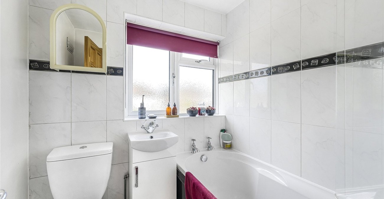 2 bedroom house for sale in Welling | Robinson Jackson