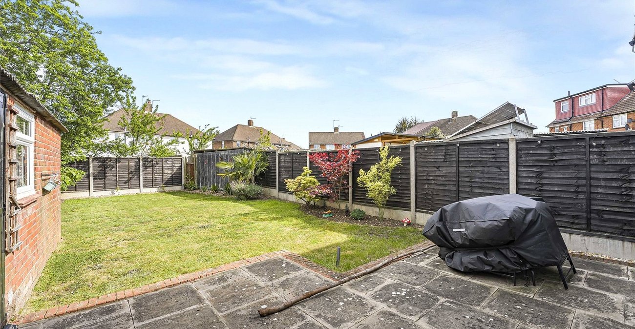 2 bedroom house for sale in Welling | Robinson Jackson