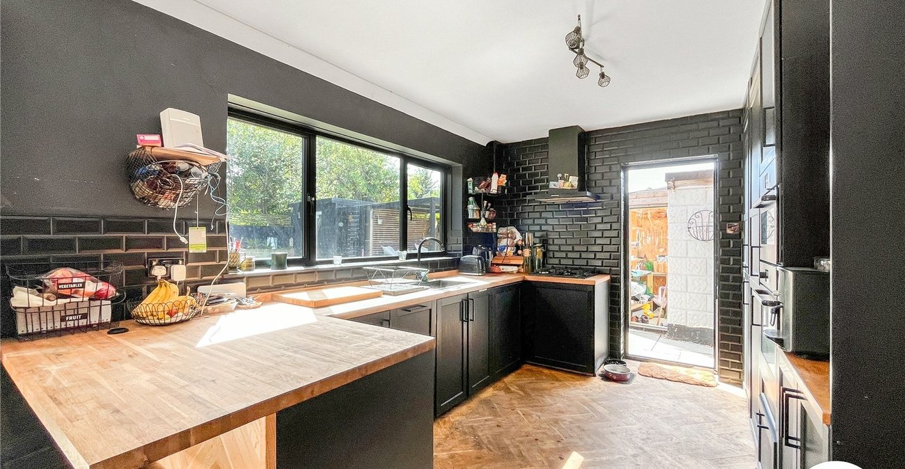 3 bedroom bungalow for sale in Sittingbourne | Robinson Michael & Jackson