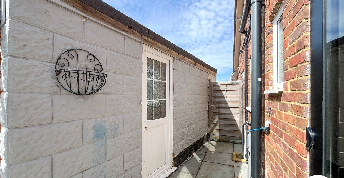 3 bedroom bungalow for sale in Sittingbourne | Robinson Michael & Jackson