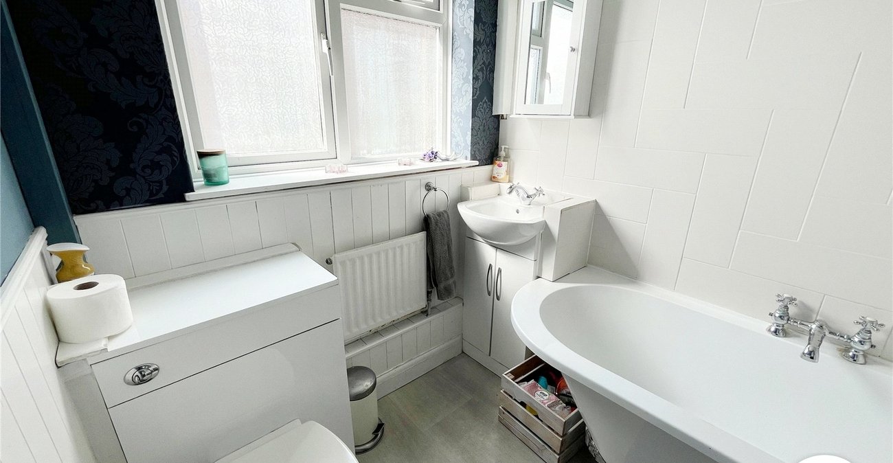 3 bedroom bungalow for sale in Sittingbourne | Robinson Michael & Jackson