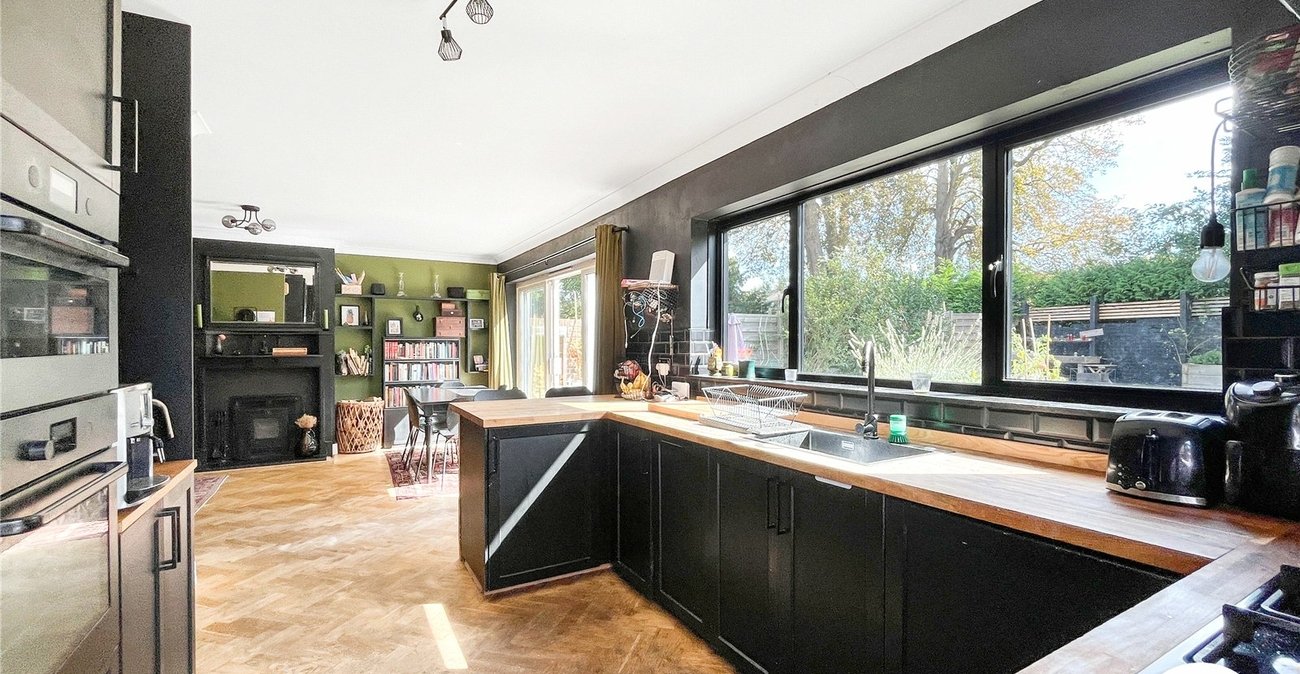 3 bedroom bungalow for sale in Sittingbourne | Robinson Michael & Jackson