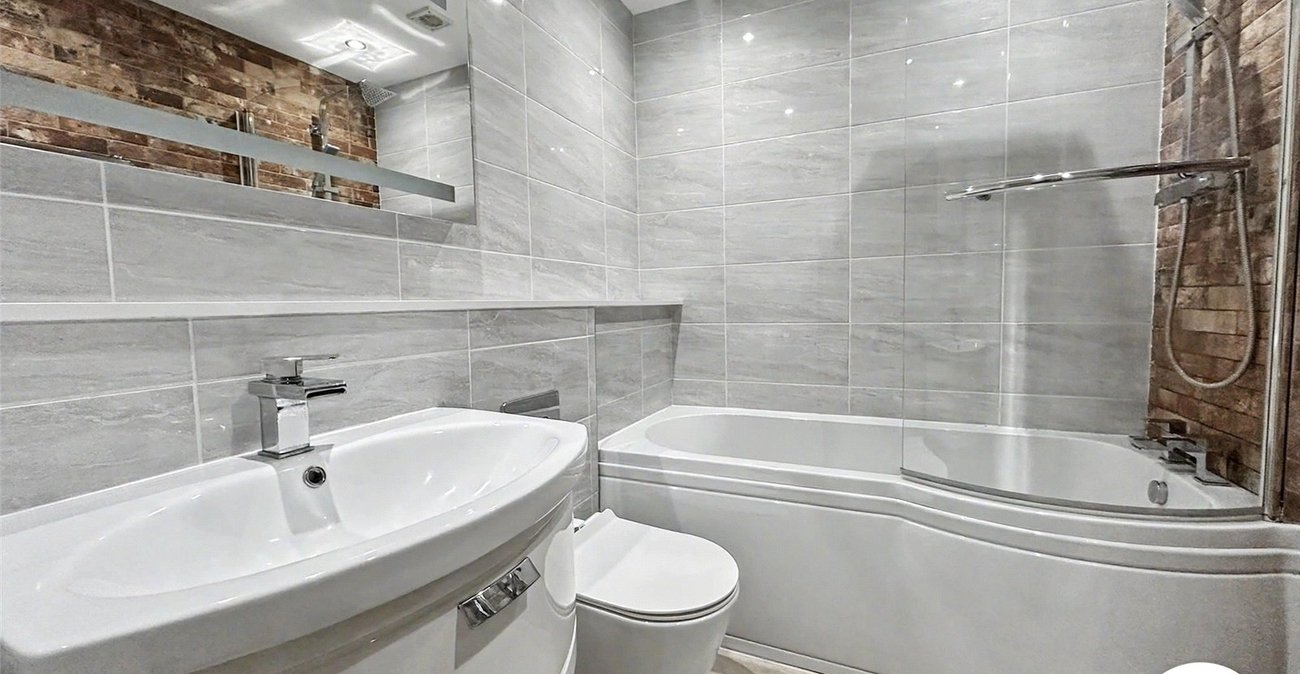 2 bedroom house for sale in St. Marys Island | Robinson Michael & Jackson