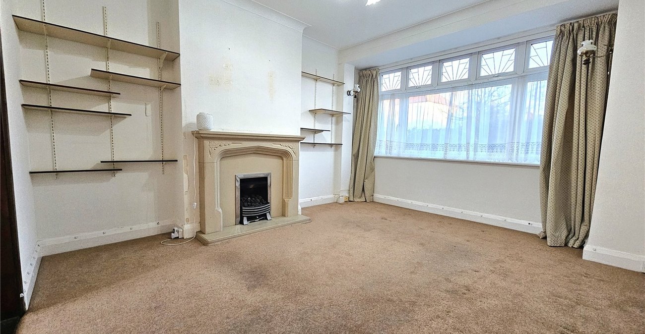 3 bedroom house for sale in Bromley | Robinson Jackson