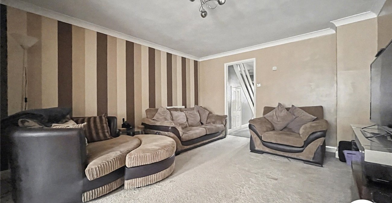 2 bedroom house for sale in Rochester | Robinson Michael & Jackson