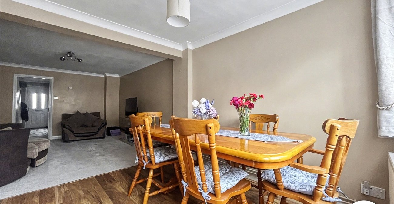 2 bedroom house for sale in Rochester | Robinson Michael & Jackson