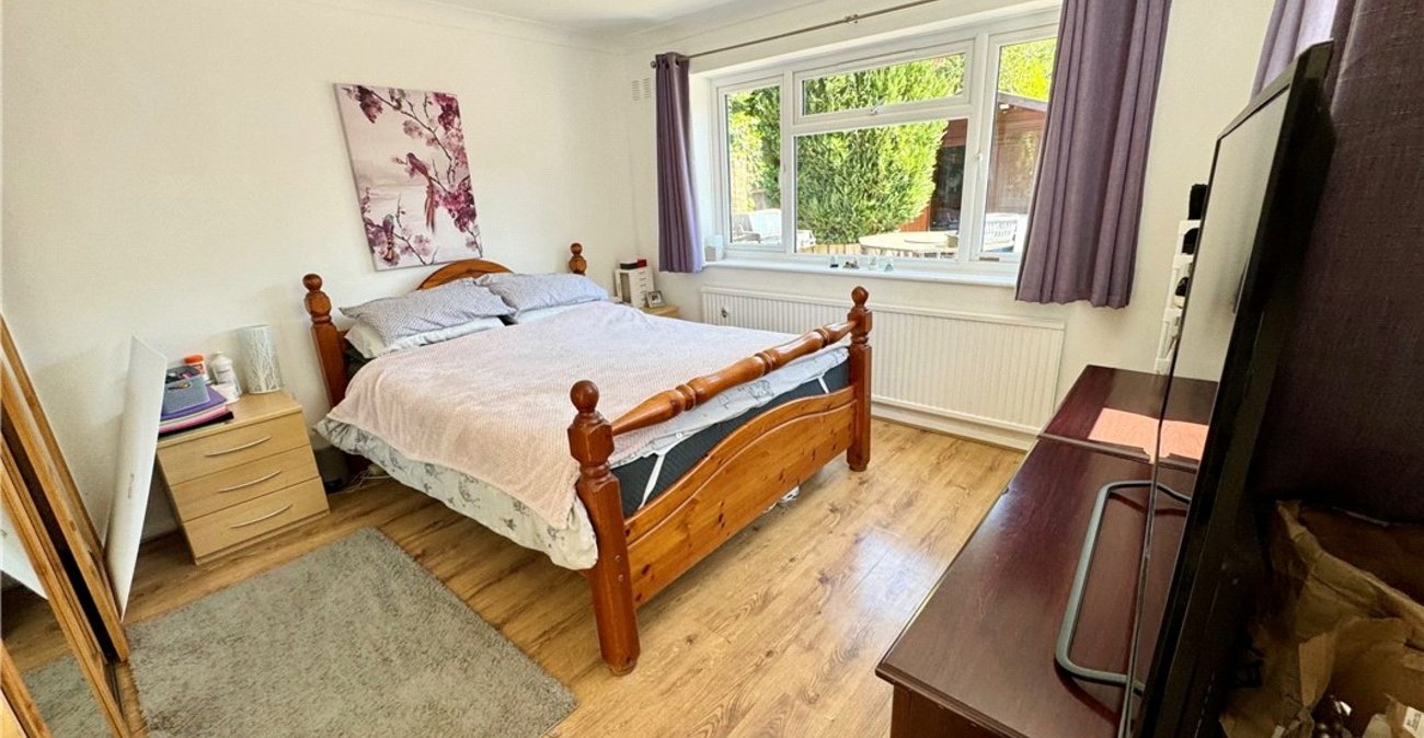 3 bedroom bungalow for sale in Orpington | Robinson Jackson