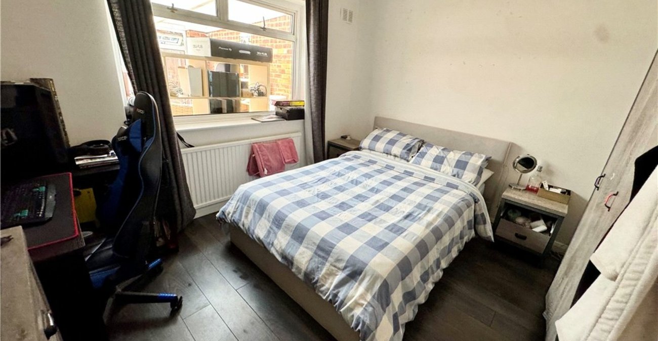 3 bedroom bungalow for sale in Orpington | Robinson Jackson