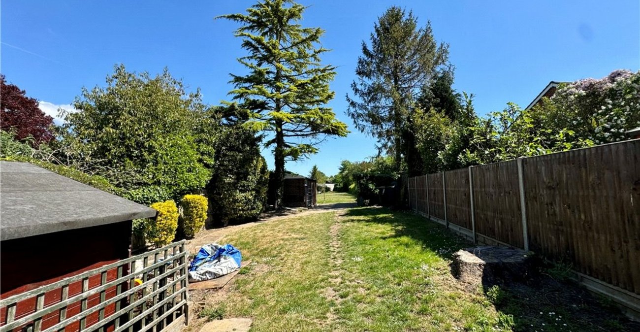 3 bedroom bungalow for sale in Orpington | Robinson Jackson