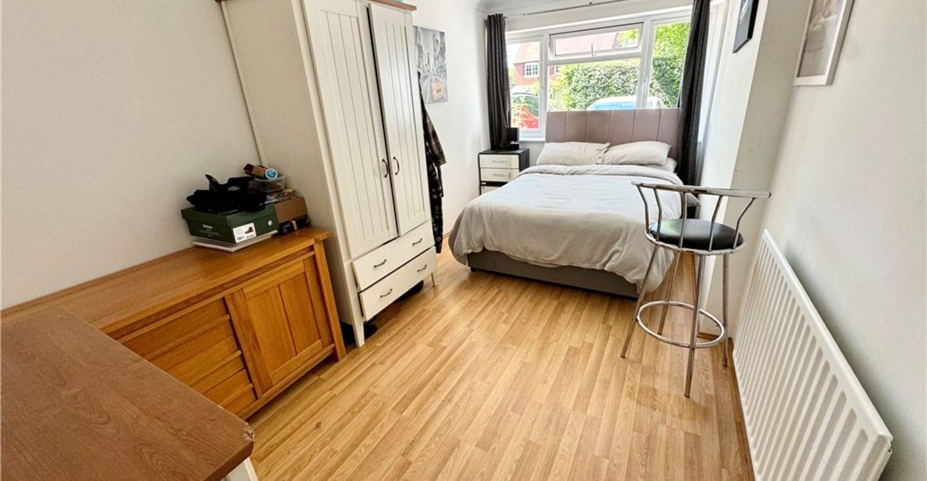 3 bedroom bungalow for sale in Orpington | Robinson Jackson