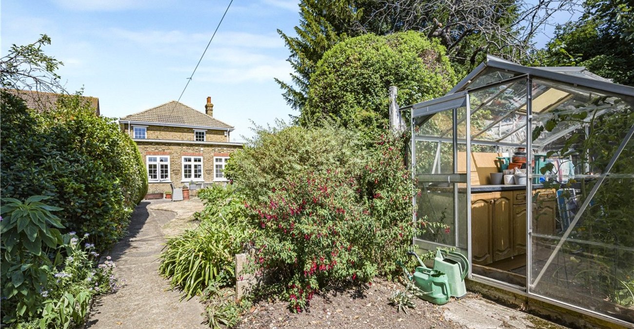 4 bedroom house for sale in Orpington | Robinson Jackson