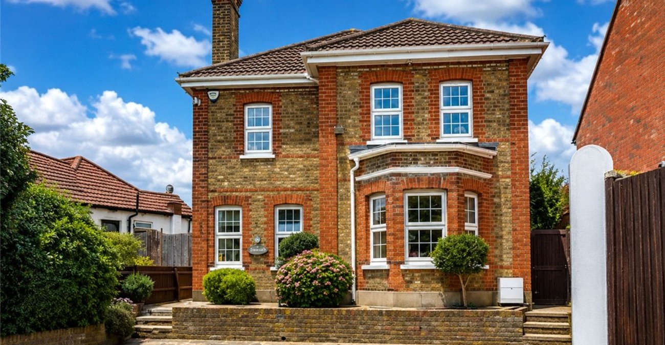 4 bedroom house for sale in Orpington | Robinson Jackson