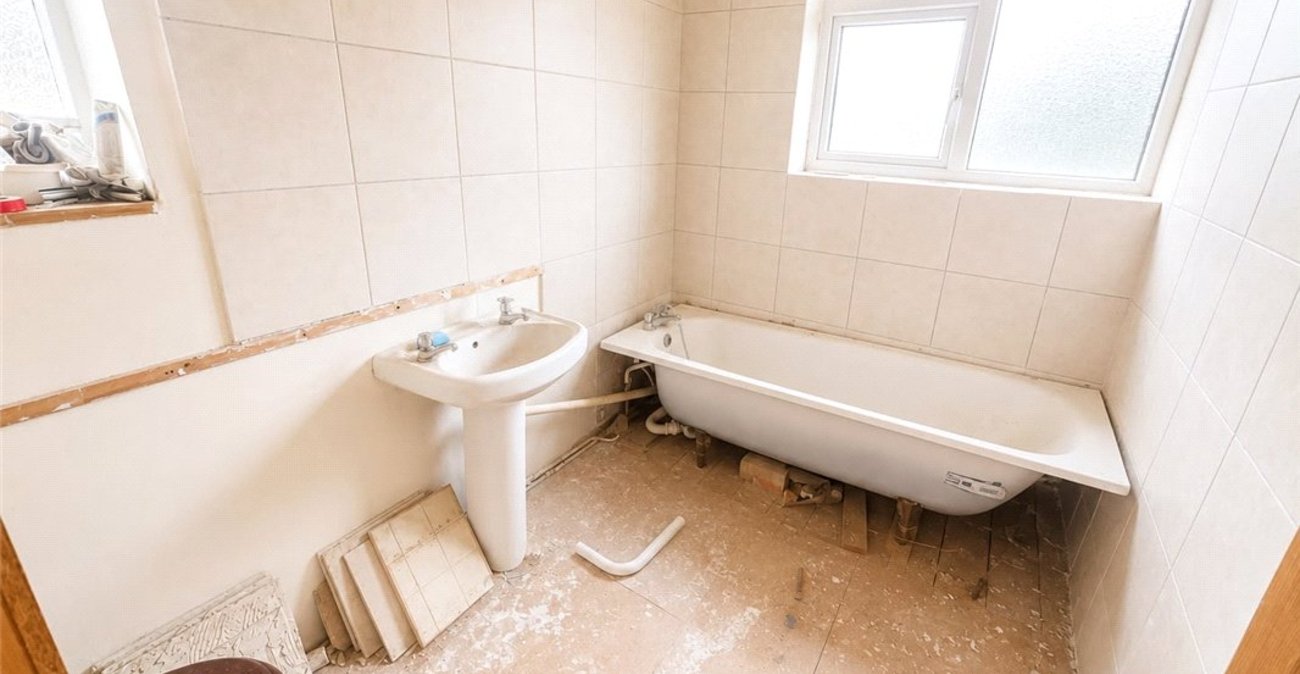 3 bedroom house for sale in Orpington | Robinson Jackson