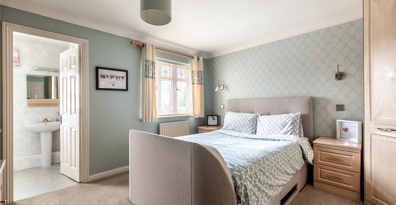 4 bedroom house for sale in Gravesend | Robinson Michael & Jackson