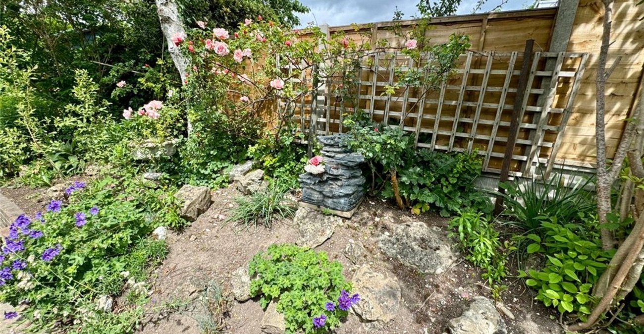 3 bedroom bungalow for sale in South Orpington | Robinson Jackson