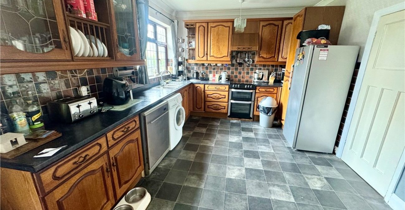 3 bedroom bungalow for sale in South Orpington | Robinson Jackson