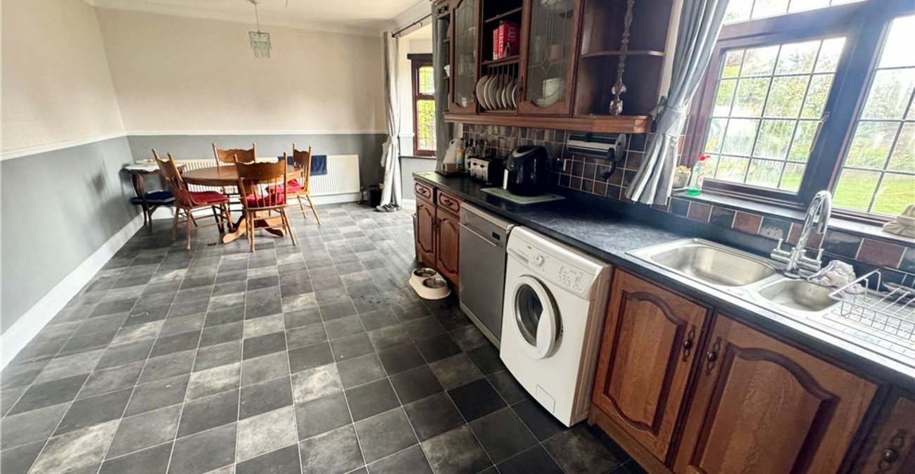 3 bedroom bungalow for sale in South Orpington | Robinson Jackson