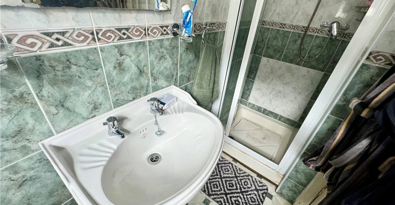 3 bedroom bungalow for sale in South Orpington | Robinson Jackson