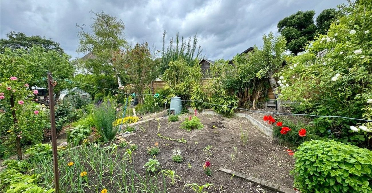 3 bedroom bungalow for sale in South Orpington | Robinson Jackson