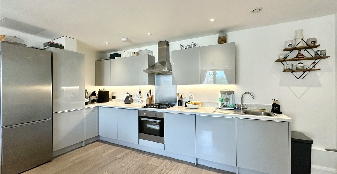 2 bedroom property for sale in Castle Hill | Robinson Jackson