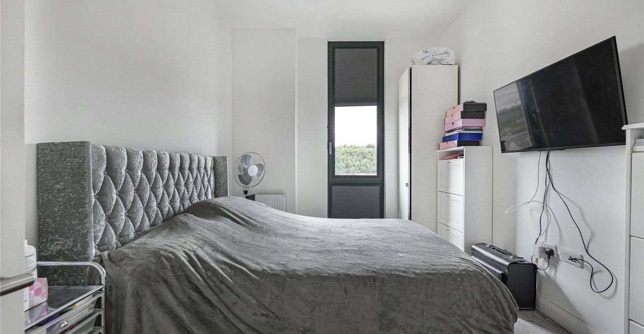2 bedroom property for sale in Castle Hill | Robinson Jackson