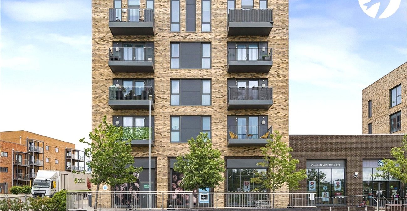 2 bedroom property for sale in Castle Hill | Robinson Jackson