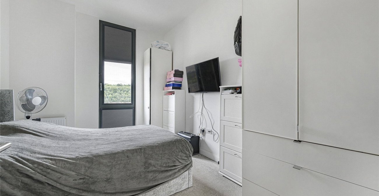 2 bedroom property for sale in Castle Hill | Robinson Jackson