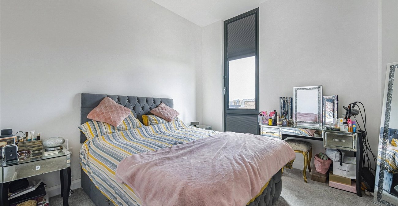 2 bedroom property for sale in Castle Hill | Robinson Jackson