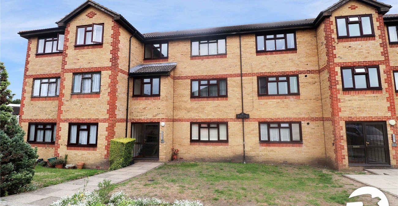 2 bedroom property for sale in Belvedere | Robinson Jackson