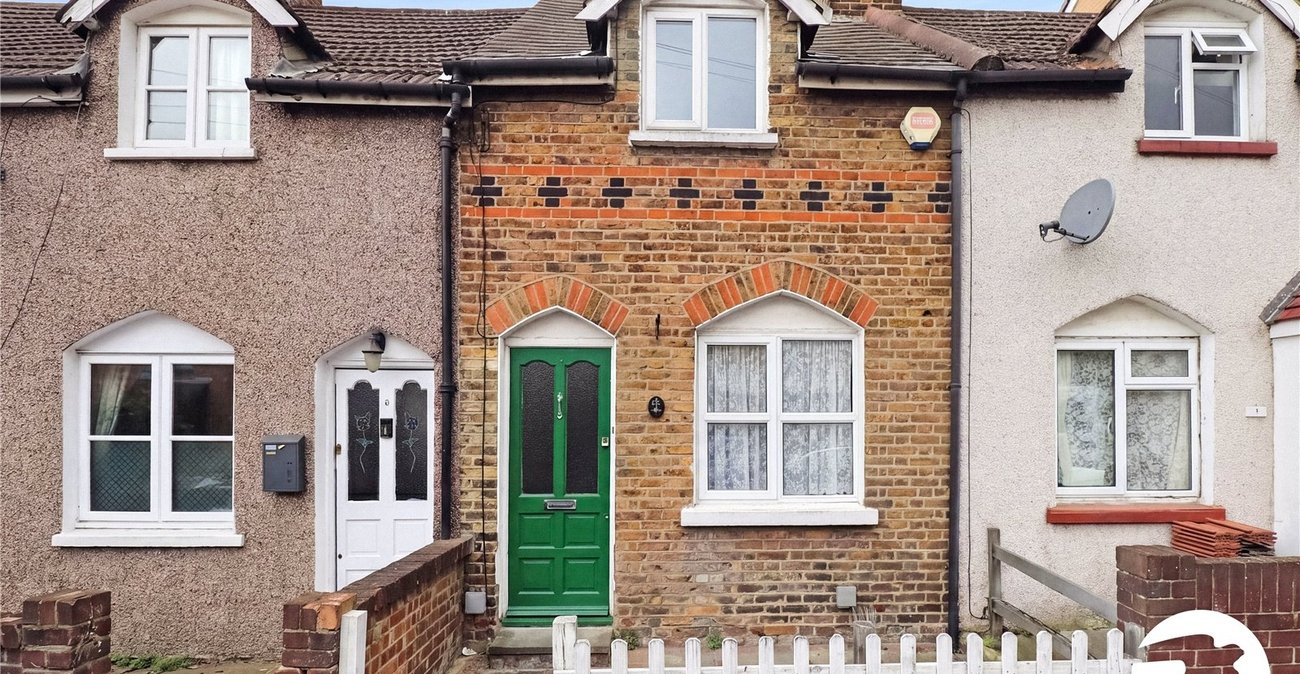 2 bedroom house for sale in Belvedere | Robinson Jackson