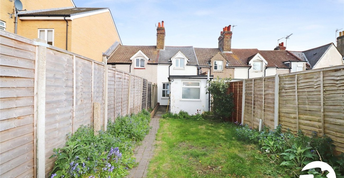 2 bedroom house for sale in Belvedere | Robinson Jackson