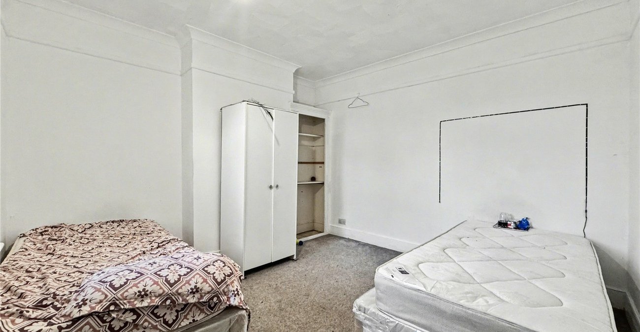 3 bedroom house for sale in Gillingham | Robinson Michael & Jackson