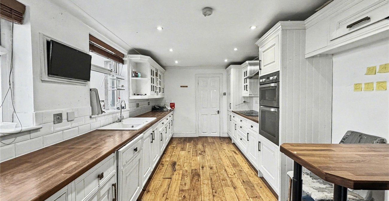 3 bedroom house for sale in Gillingham | Robinson Michael & Jackson