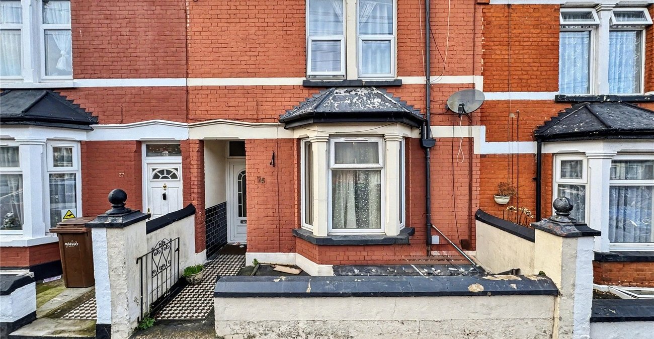 3 bedroom house for sale in Gillingham | Robinson Michael & Jackson