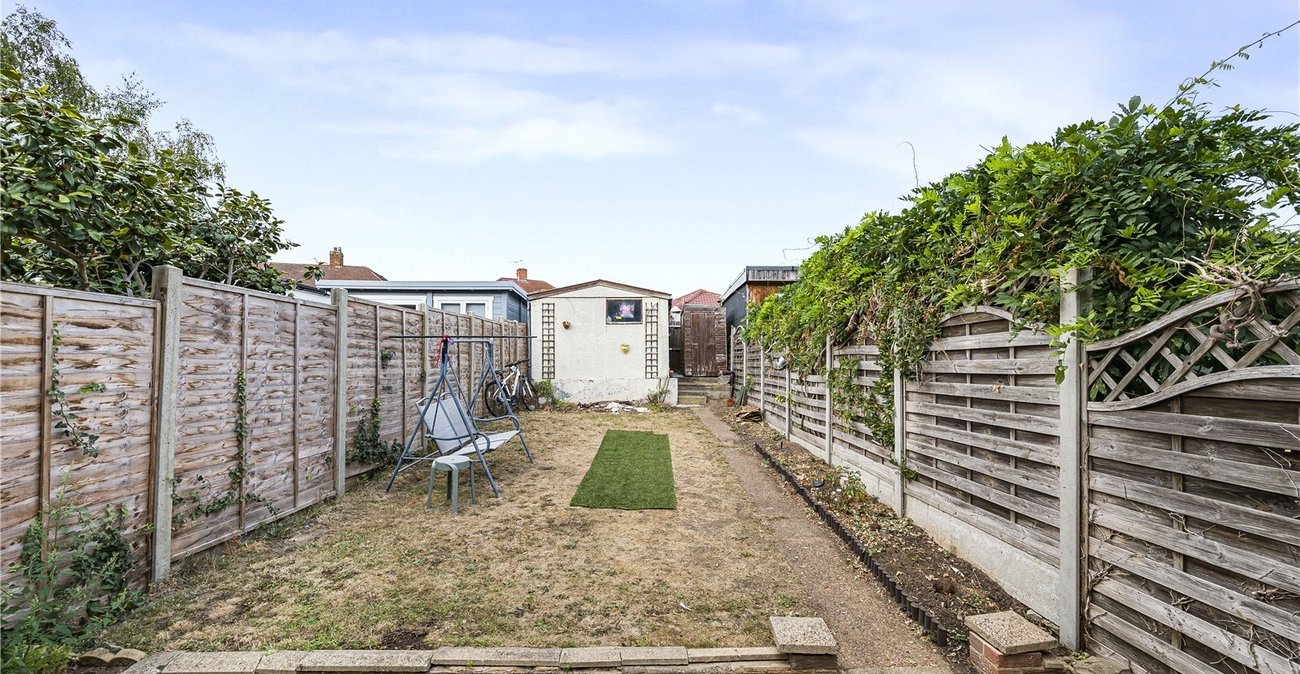 3 bedroom house for sale in Sidcup | Robinson Jackson