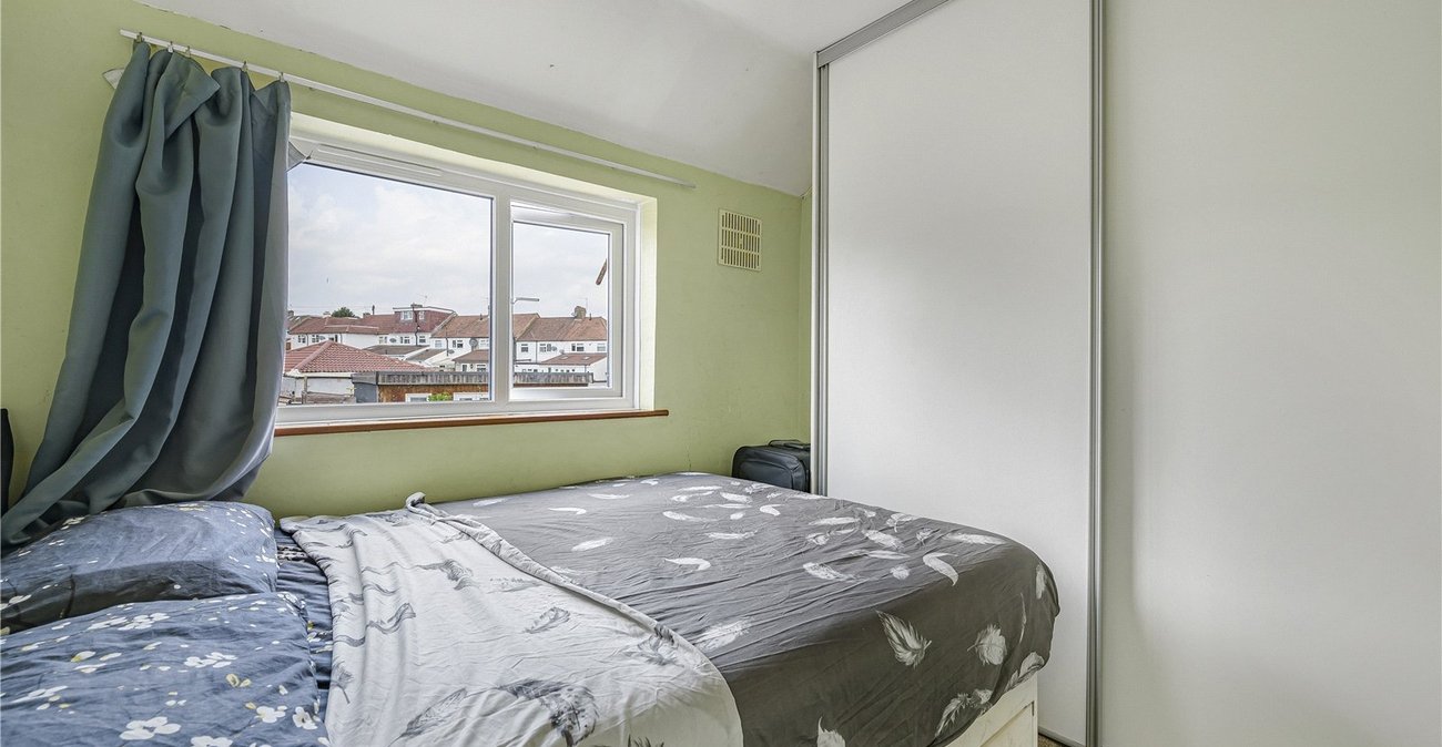 3 bedroom house for sale in Sidcup | Robinson Jackson