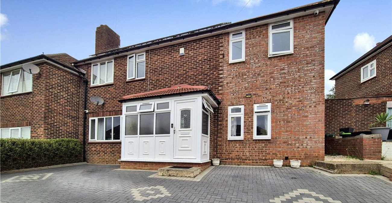 4 bedroom house for sale in Orpington | Robinson Jackson