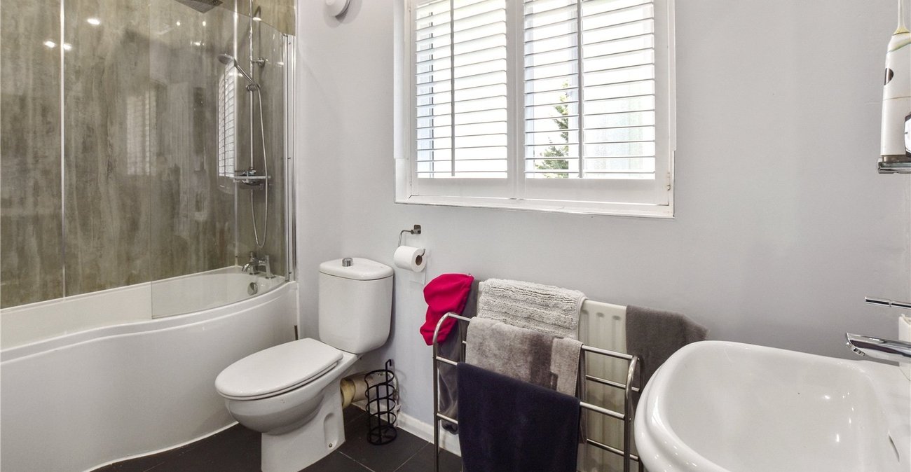 4 bedroom house for sale in Dartford | Robinson Jackson