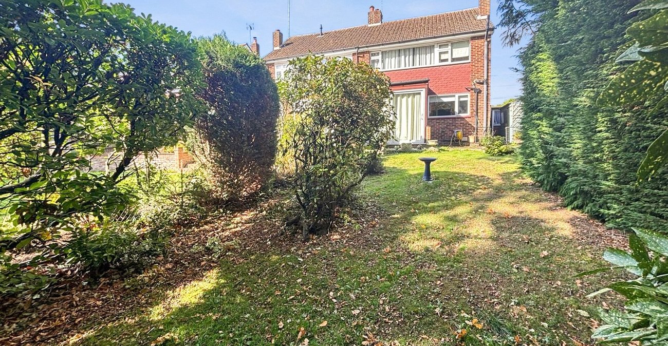 3 bedroom house to rent in Dartford | Robinson Jackson