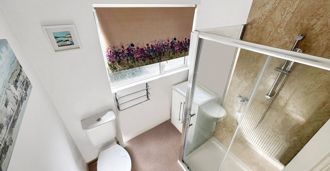 3 bedroom house to rent in Dartford | Robinson Jackson