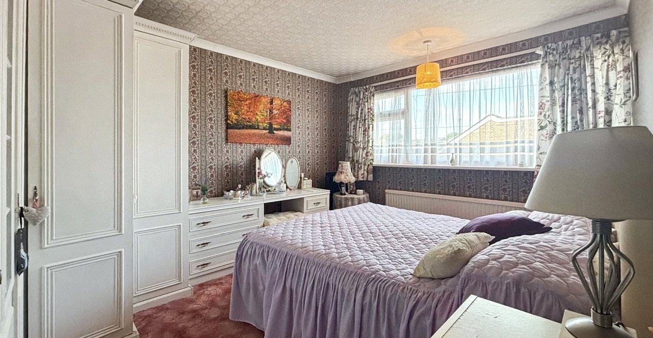 3 bedroom house to rent in Dartford | Robinson Jackson