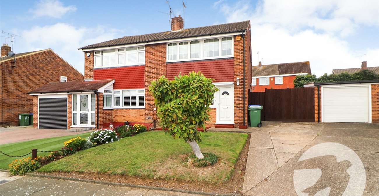 3 bedroom house for sale in Erith | Robinson Jackson