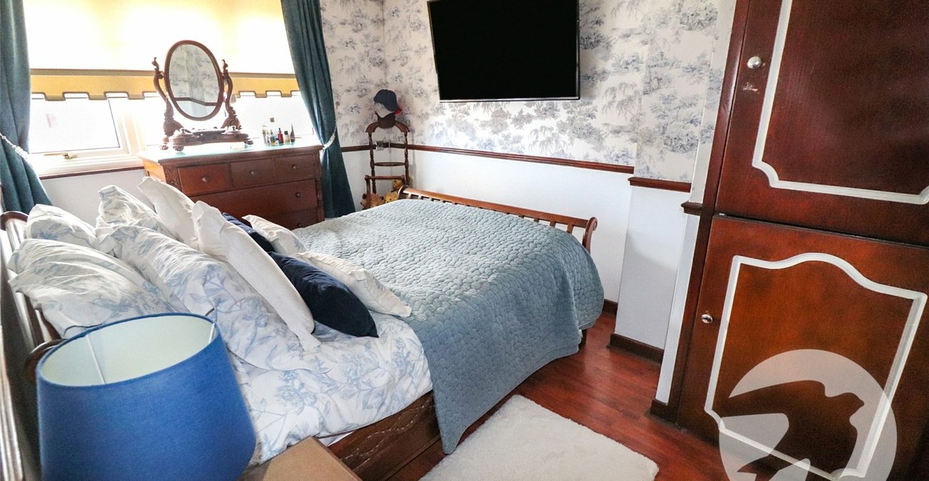 3 bedroom house for sale in Erith | Robinson Jackson