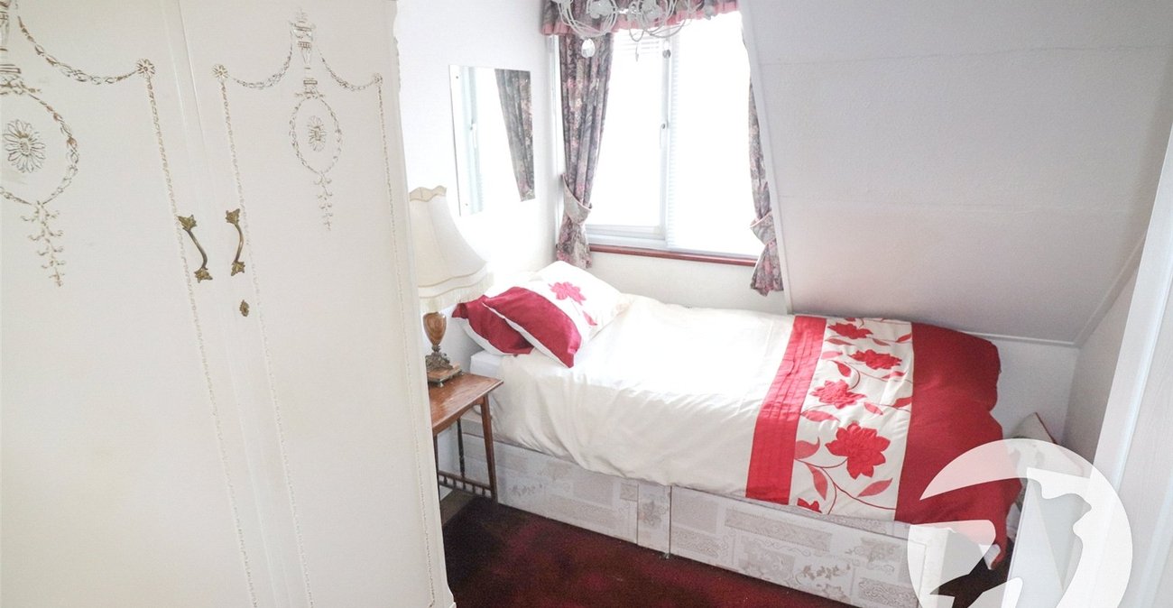 3 bedroom house for sale in Erith | Robinson Jackson