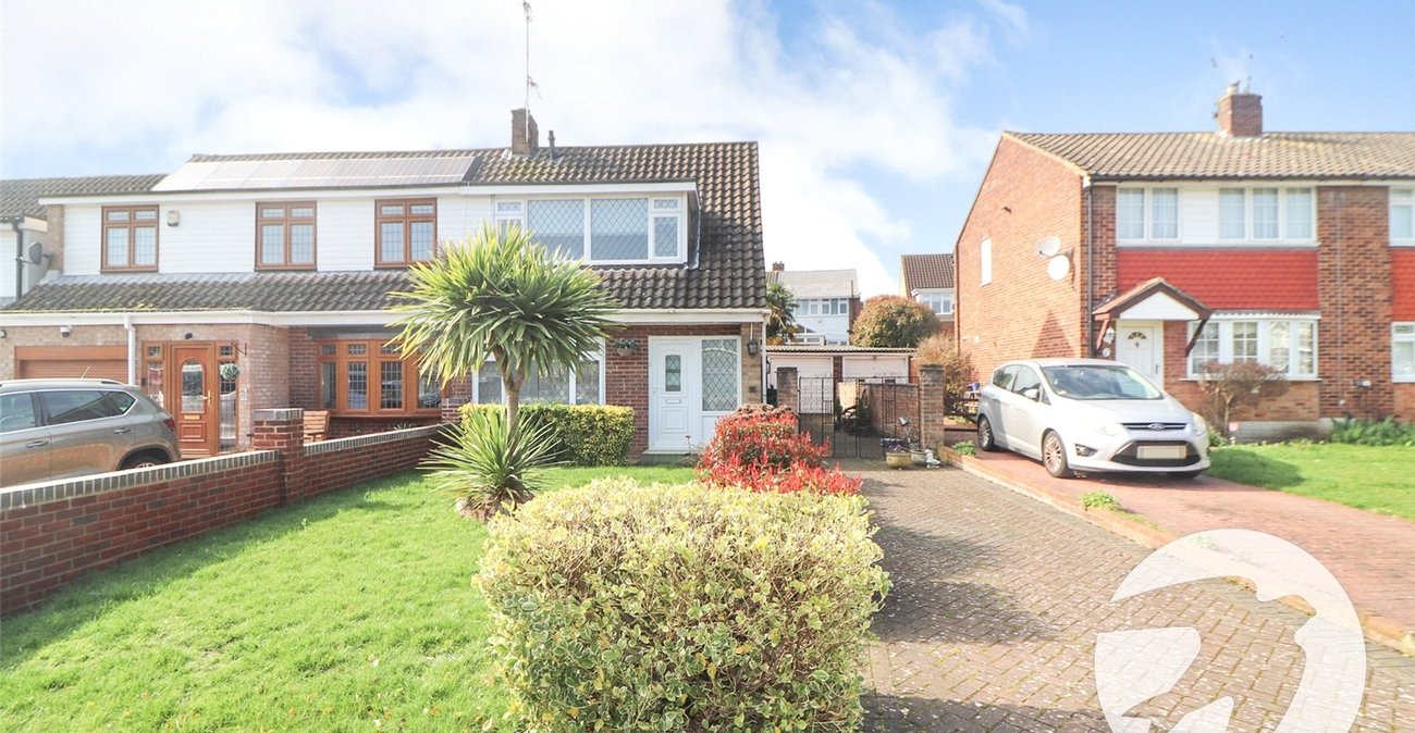 3 bedroom house for sale in Erith | Robinson Jackson