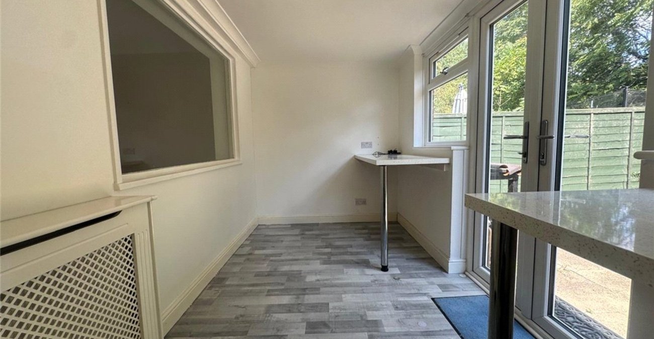 3 bedroom house for sale in Bromley | Robinson Jackson
