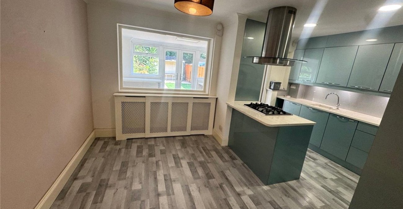 3 bedroom house for sale in Bromley | Robinson Jackson
